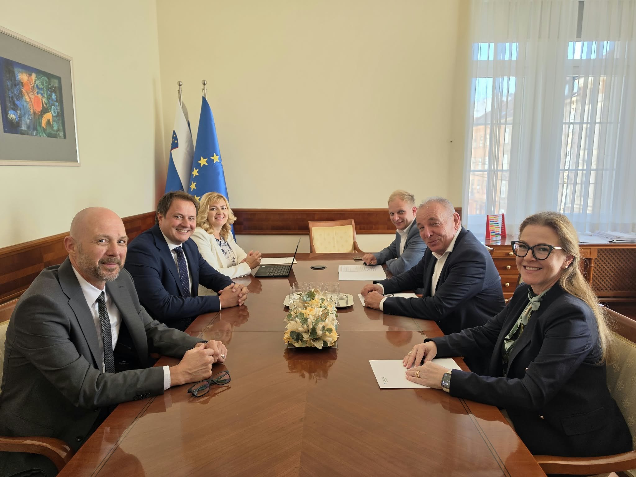Minister za finance s predstavniki Agencije za zavarovalni nadzor